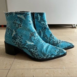 L’Intervalle Turquoise python ankle boots, sz 6.5